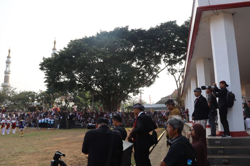 Abadikan Momen Bersejarah, Tim Media Center Dinkominfo Temanggung Kawal Tuntas Upacara HUT ke-81 RI