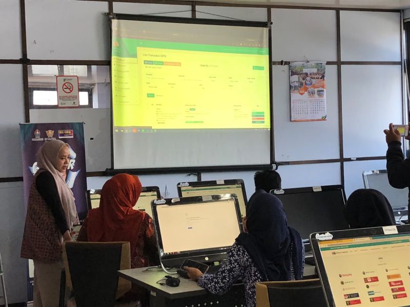 Pelatihan Aplikasi SIPOKIR dan JDIHDPRD Dukung Keterbukaan Informasi Publik