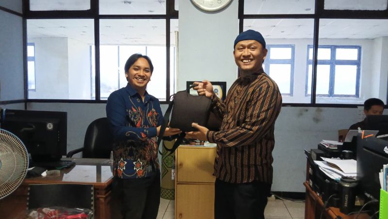 Optimalkan Publikasi Wilayah, Kelurahan Mungseng Pinjam Alat Dokumentasi Dinkominfo