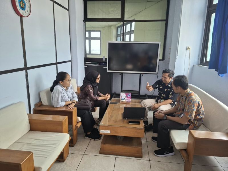 Dinkominfo dan Dinbudpar Koordinasikan Pengembangan Digitalisasi Desa Wisata