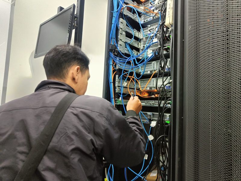 Dinkominfo dan Dinas Pendidikan Lakukan Penanganan Keamanan Server SPMB
