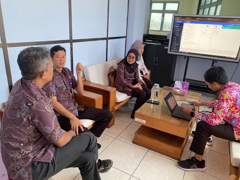Dinkominfo dan Dinbudpar Bahas Kebutuhan Data Desa Wisata